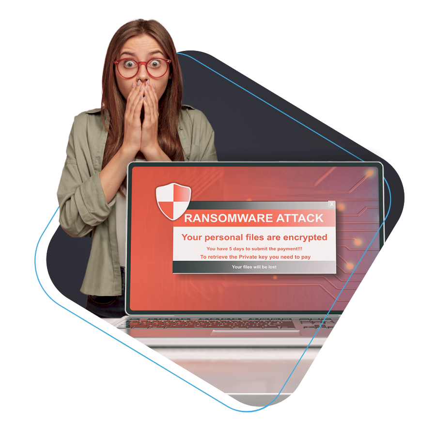 Persona sorprendida ante un mensaje de ataque de ransomware en su laptop